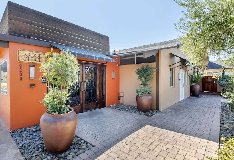 Carlton Oaks Lodge, Ascend Hotel Collection