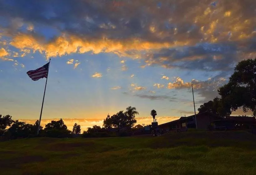 Carlton Oaks Lodge, Ascend Hotel Collection