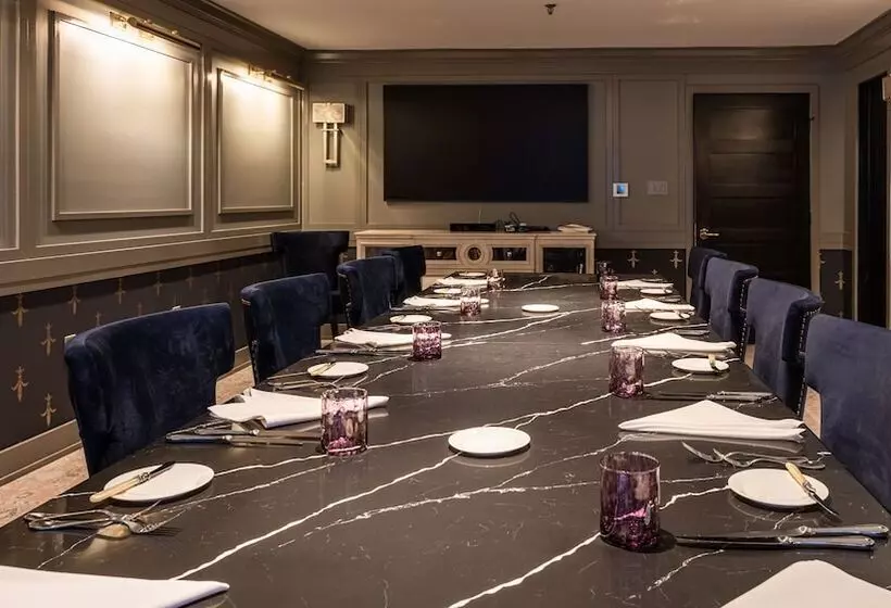 هتل Carnegie House