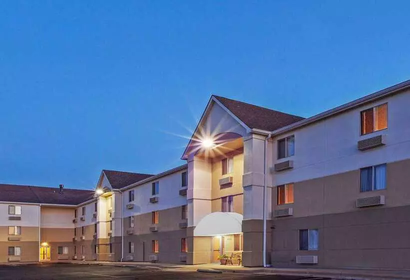 ホテル Mainstay Suites   Wichita Ne