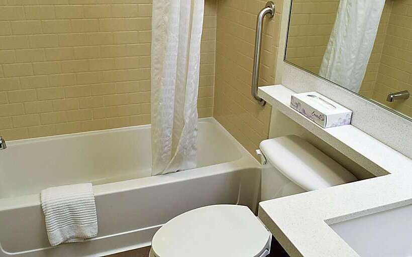 فندق Sonesta Simply Wichita Airport