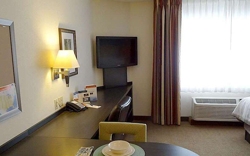 فندق Sonesta Simply Wichita Airport