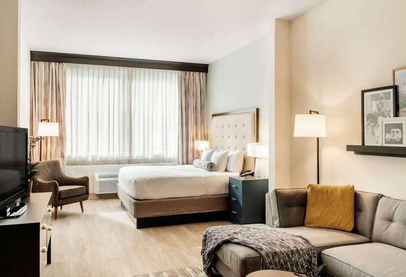 St Charles Coach House, Ascend Hotel Collection