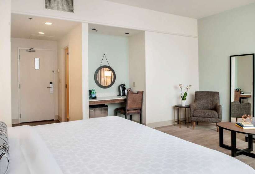 St Charles Coach House, Ascend Hotel Collection