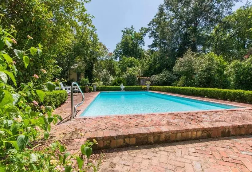 هتل The Burn Bed And Breakfast