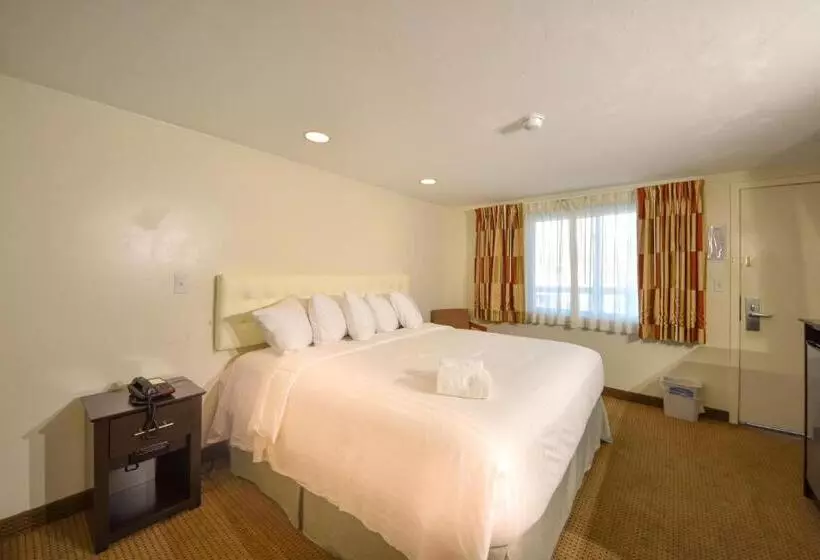 מוטל Cape Sands Inn