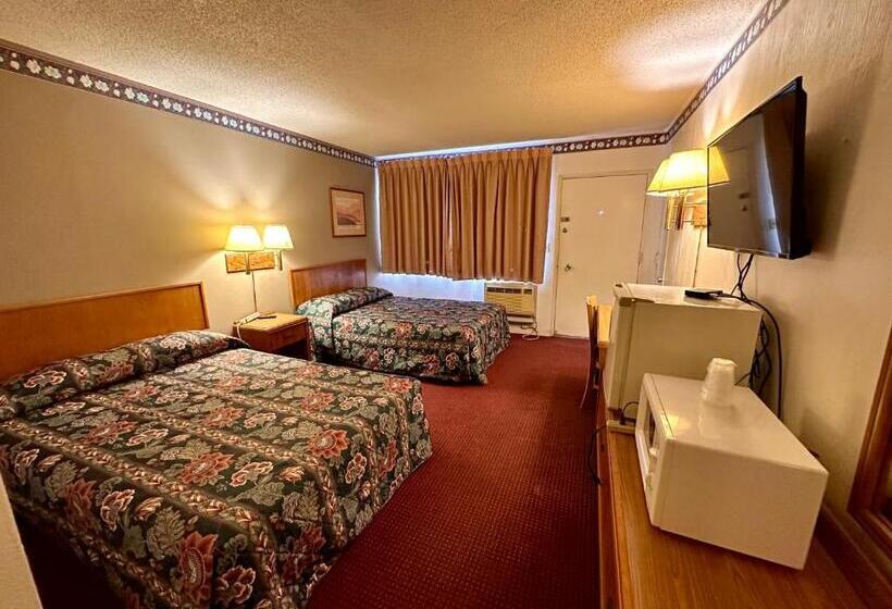 فندق على الطريق The Hastings Inn Salina