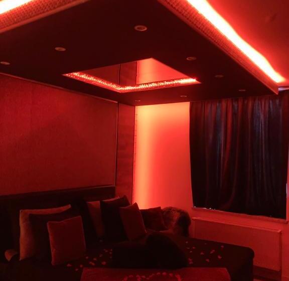 민박 Pause Thermale