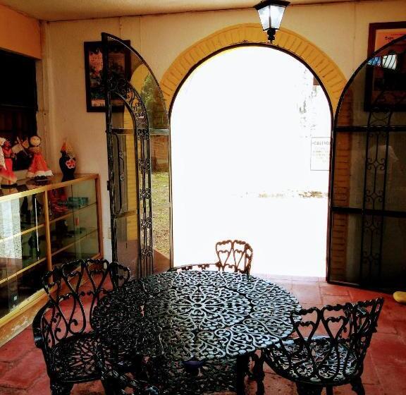 בית מלון כפרי Calendas