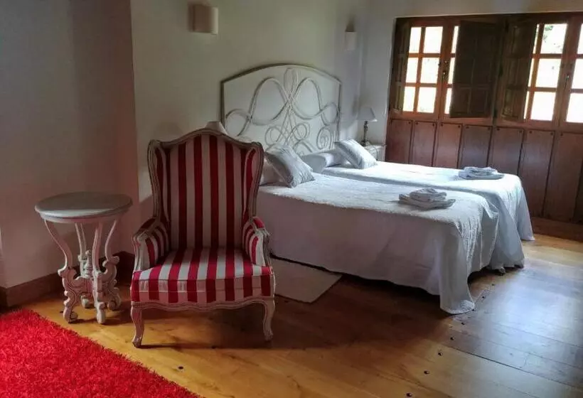 ユースホステル Trisileja En Novales