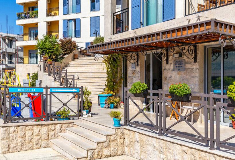 Apart Hotel Ms Katunjanin