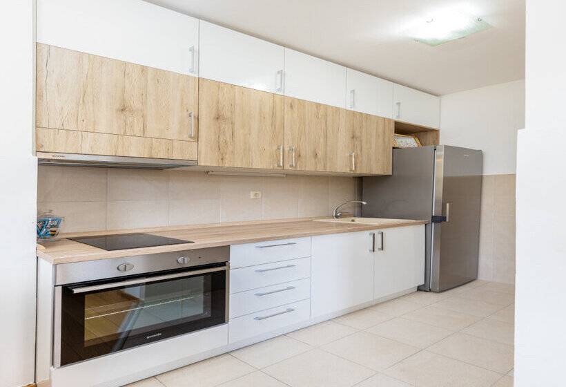 Apart Hotel Ms Katunjanin