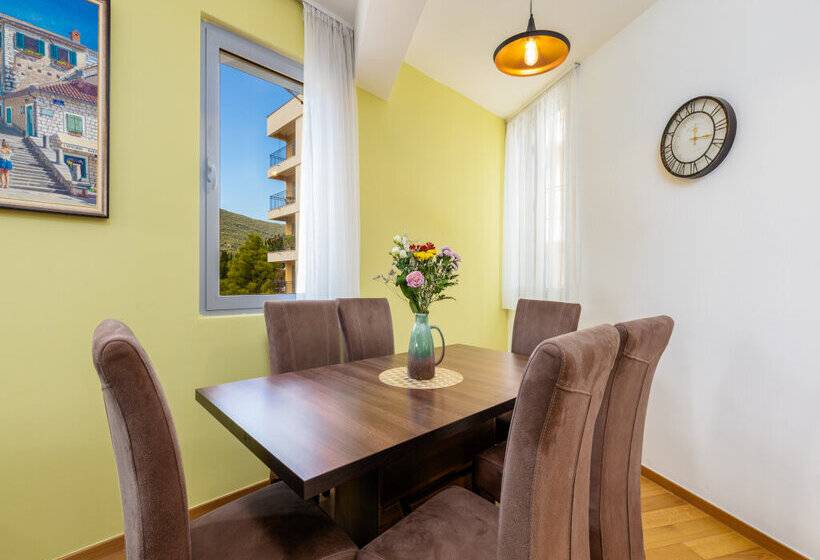 Apart Hotel Ms Katunjanin