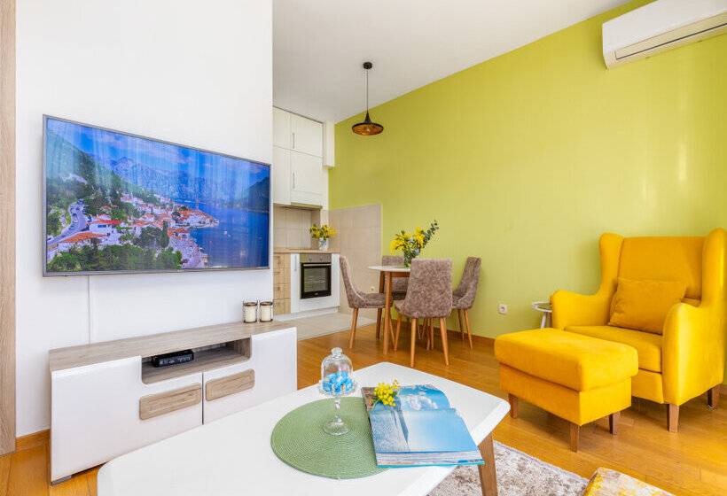 Apart Hotel Ms Katunjanin