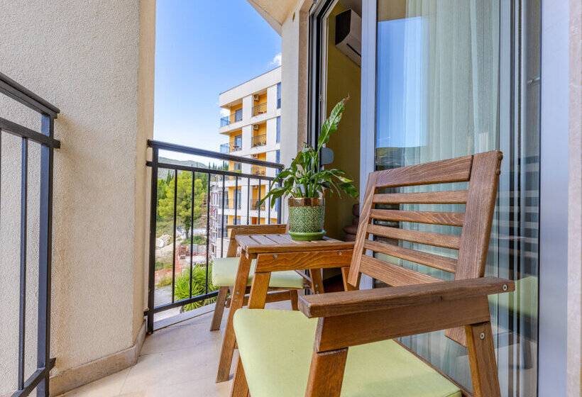 Apart Hotel Ms Katunjanin