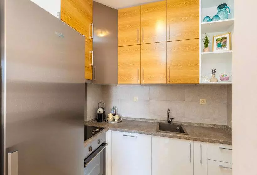 Apart Hotel Ms Katunjanin