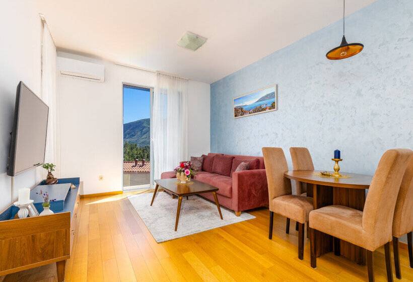 Apart Hotel Ms Katunjanin