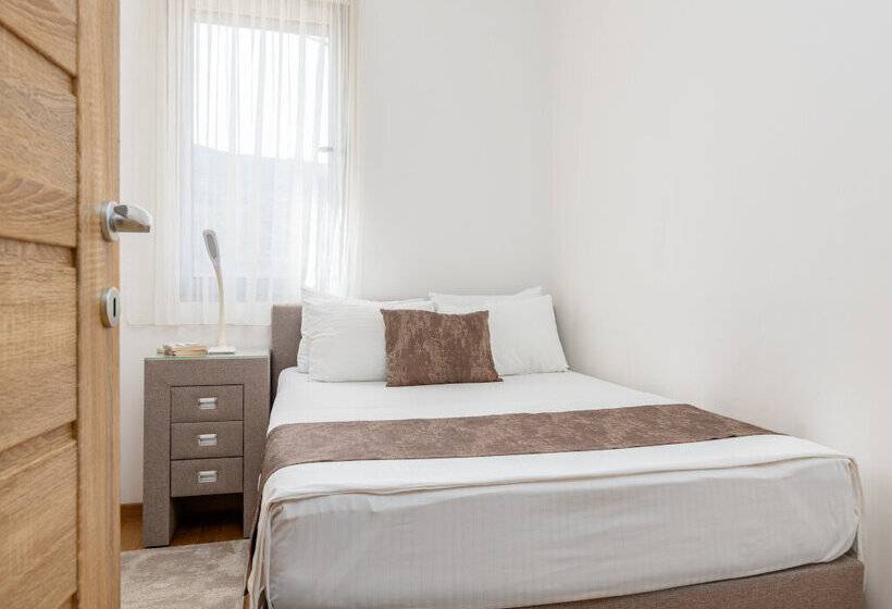 Apart Hotel Ms Katunjanin