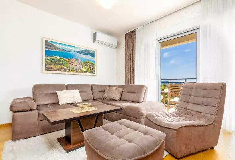 Apart Hotel Ms Katunjanin