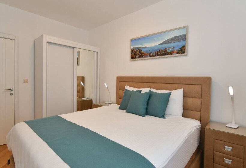 Apart Hotel Ms Katunjanin