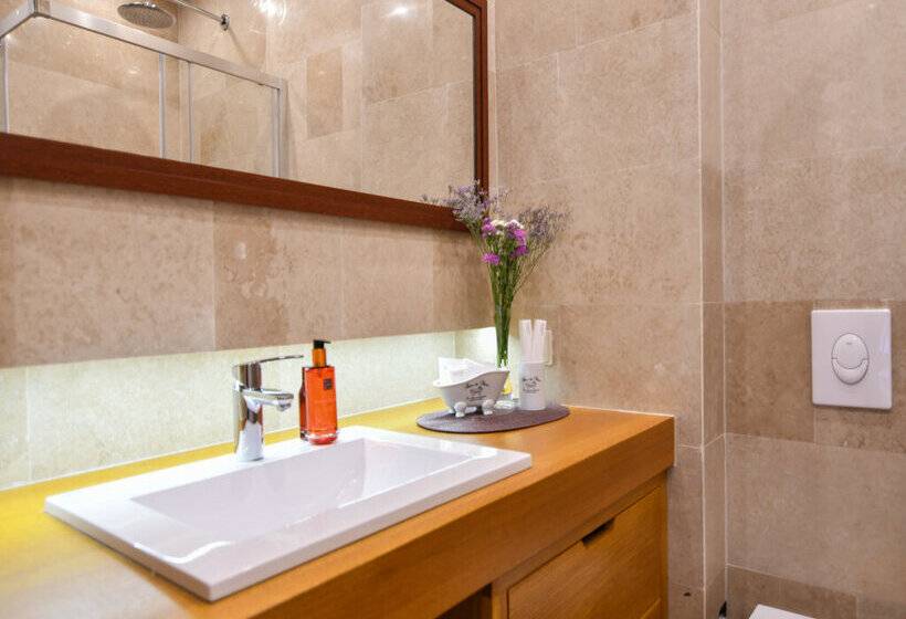 Apart Hotel Ms Katunjanin