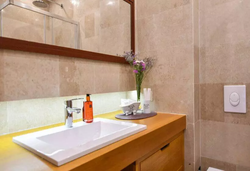Apart Hotel Ms Katunjanin