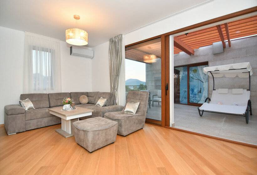 Apart Hotel Ms Katunjanin