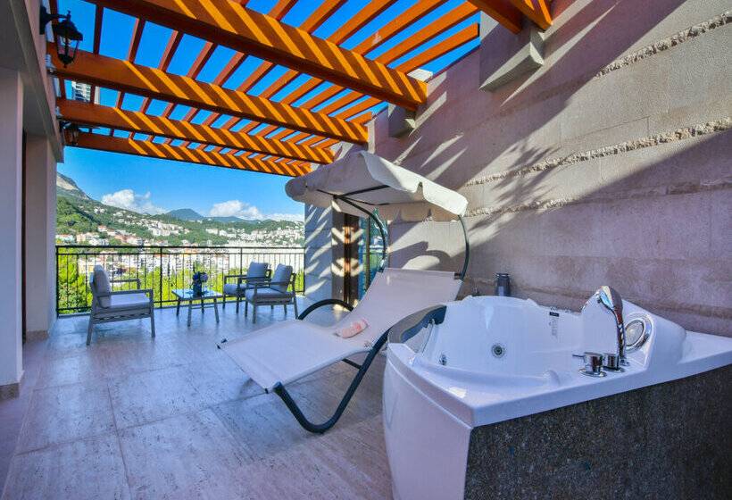 Apart Hotel Ms Katunjanin