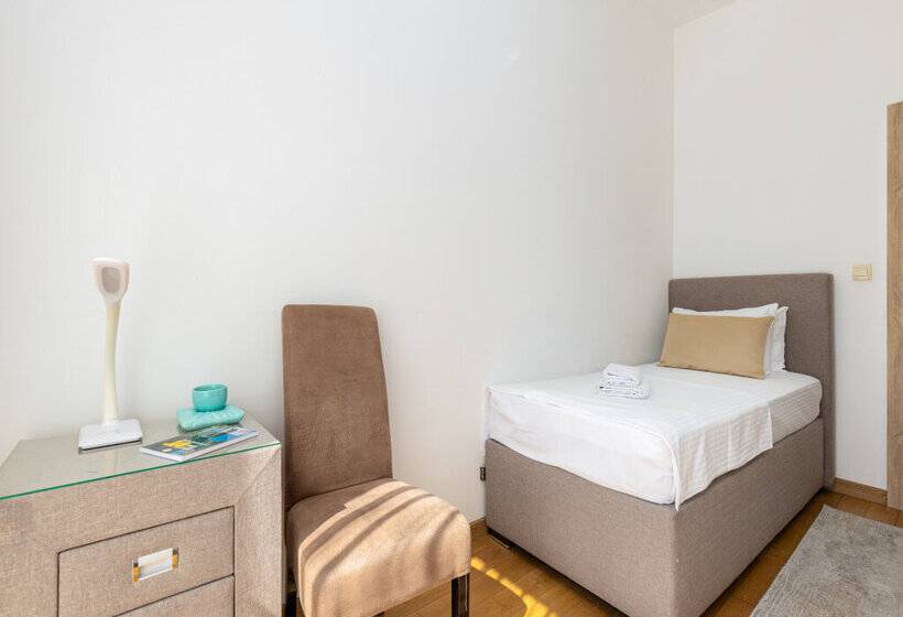 Apart Hotel Ms Katunjanin