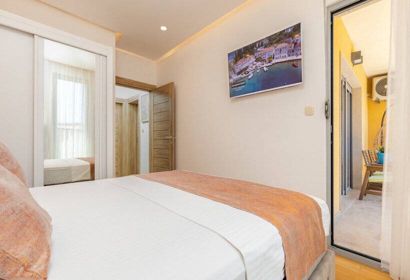 Apart Hotel Ms Katunjanin