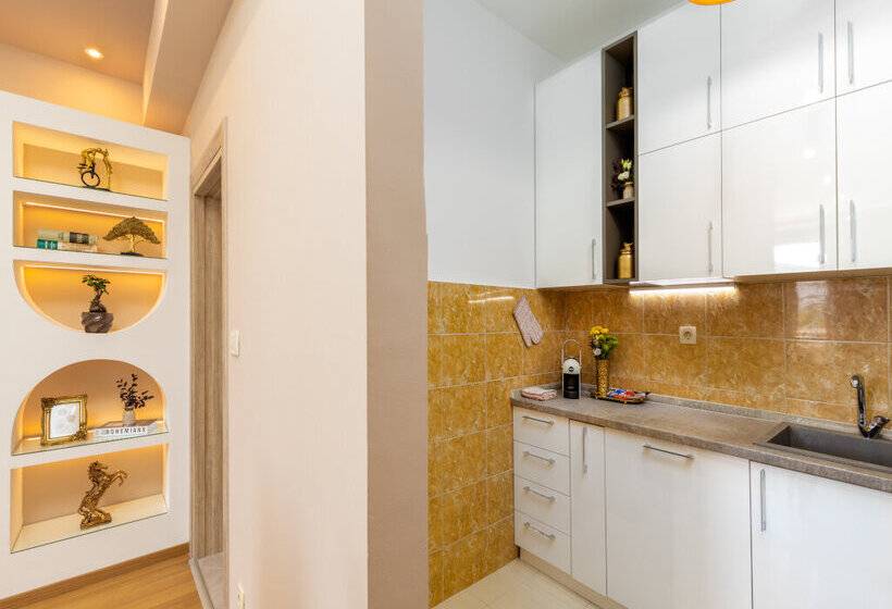 Apart Hotel Ms Katunjanin