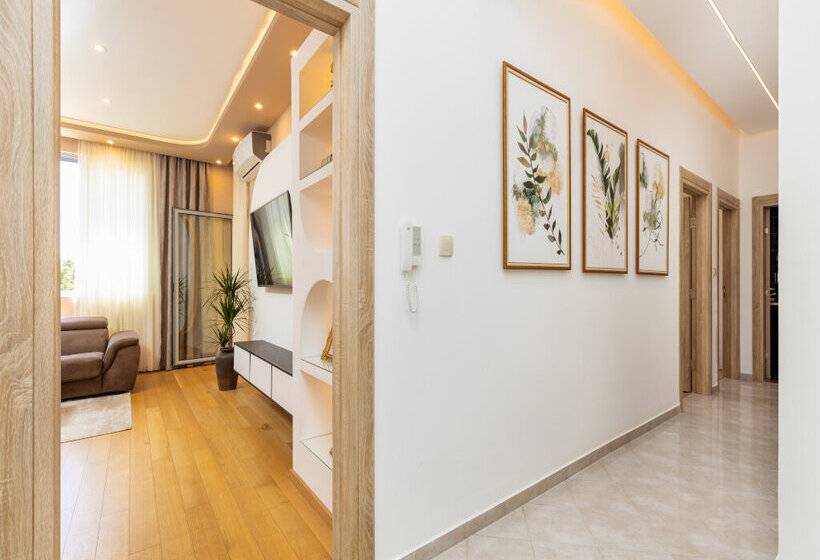 Apart Hotel Ms Katunjanin