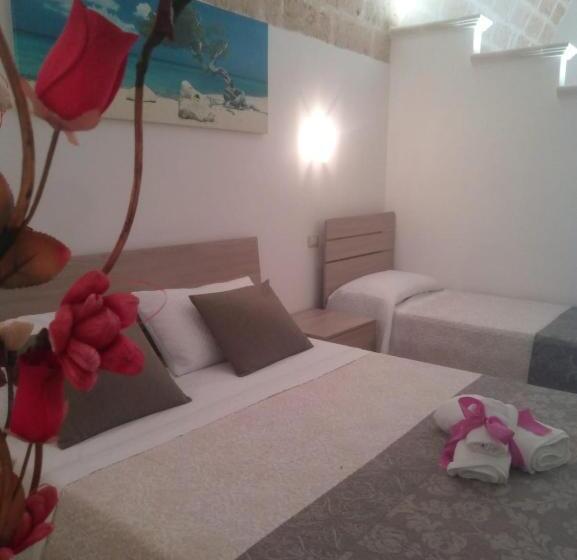 Bed and Breakfast Domus Del Borgo Antico