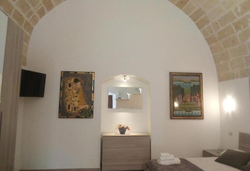Bed and Breakfast Domus Del Borgo Antico