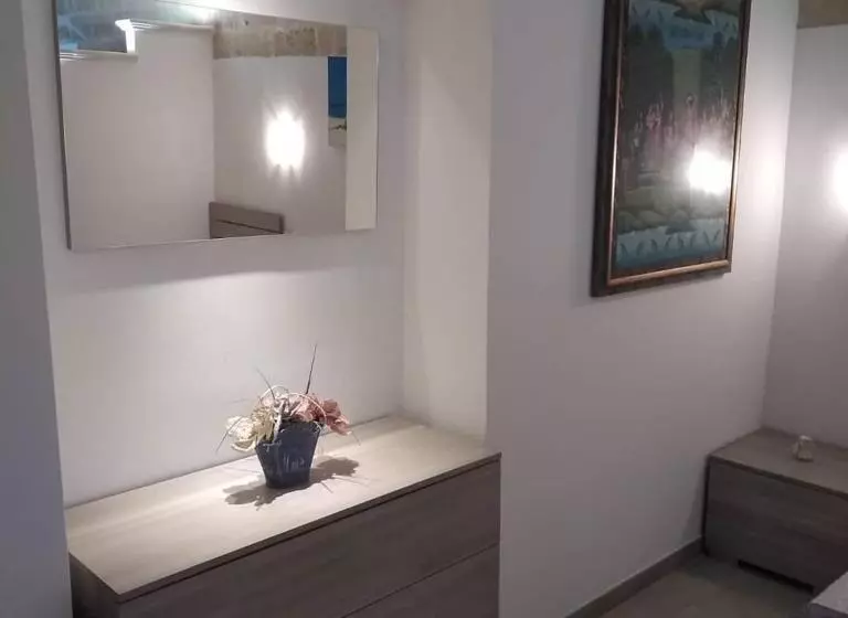 ベッドアンドブレックファースト Domus Del Borgo Antico