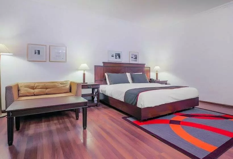 Hotelli Collection O 40310 Devasthali