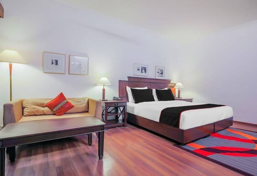 Hotelli Collection O 40310 Devasthali