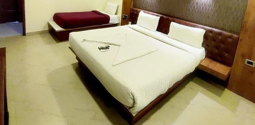 Fabhotel Adya Classic