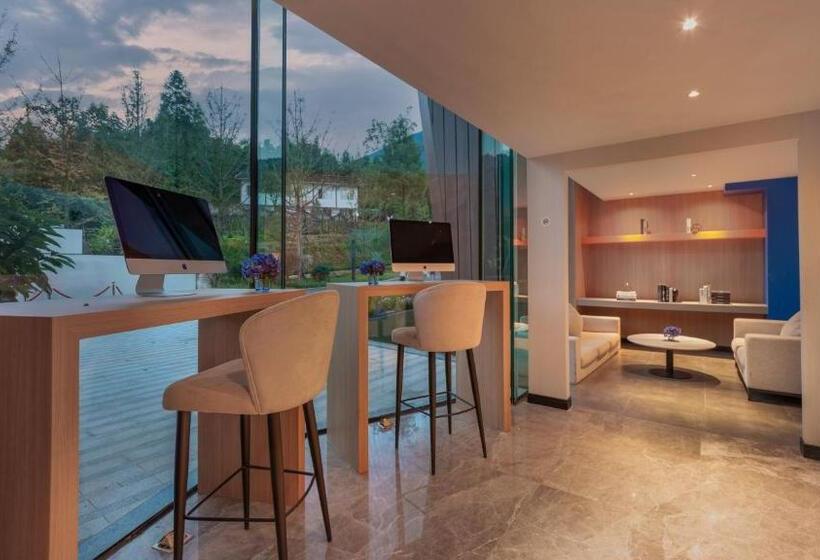 Hotell Holiday Inn Express Qiliping, An Ihg