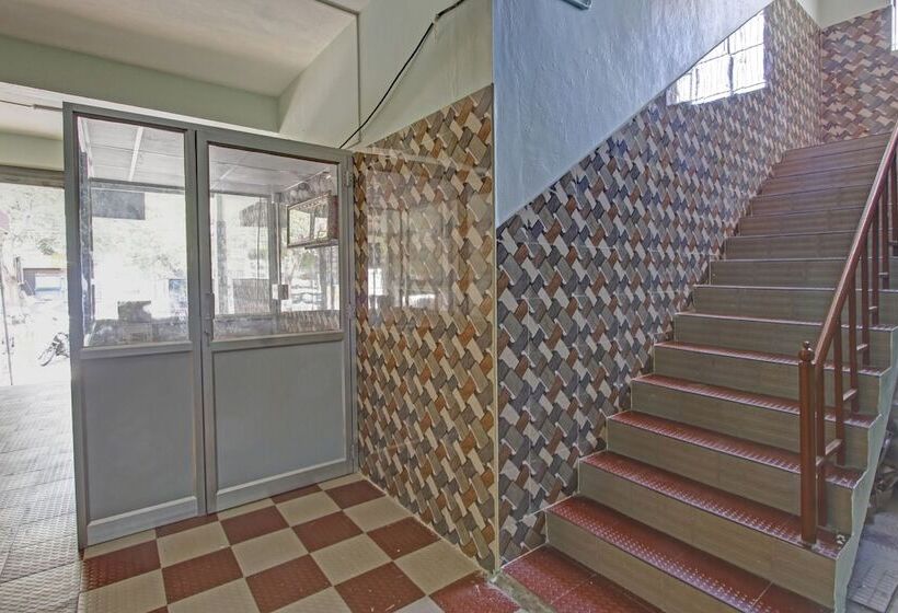 בית מלון כפרי Spot On 43677 Rkp Residency