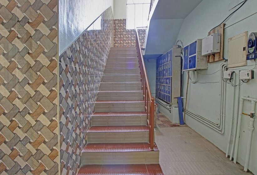 בית מלון כפרי Spot On 43677 Rkp Residency