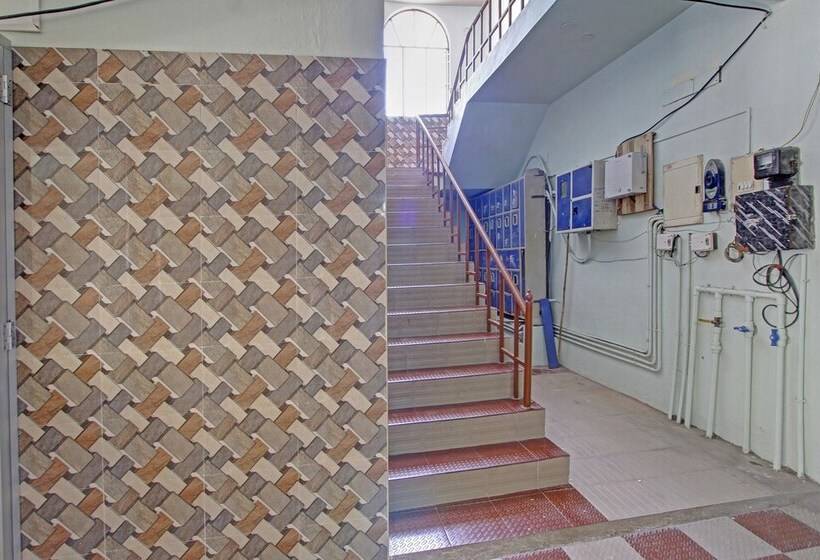 בית מלון כפרי Spot On 43677 Rkp Residency