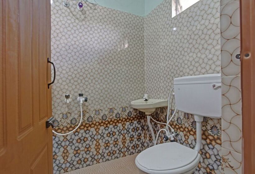 בית מלון כפרי Spot On 43677 Rkp Residency