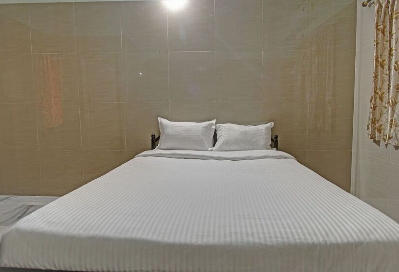 בית מלון כפרי Spot On 43677 Rkp Residency