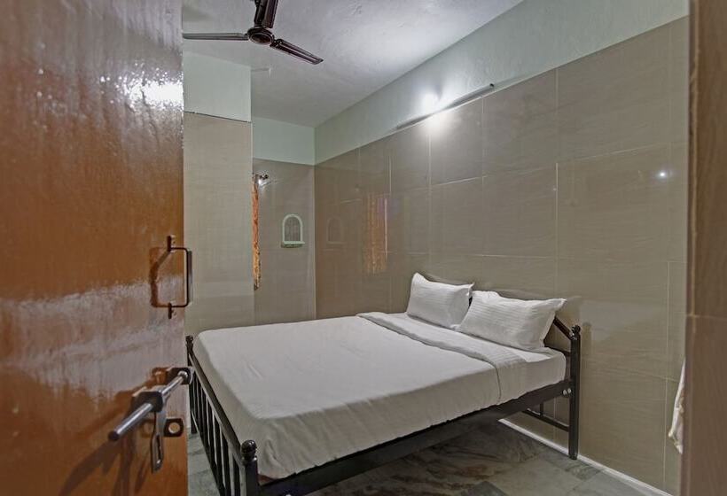 בית מלון כפרי Spot On 43677 Rkp Residency