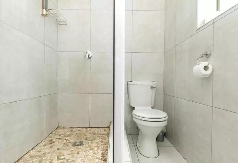 Majatalo Royal Palms Guest House