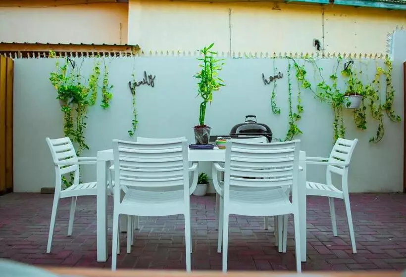 هاستل Aruba Smart Apartments