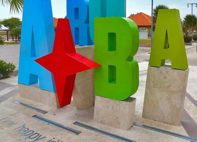 هاستل Aruba Smart Apartments