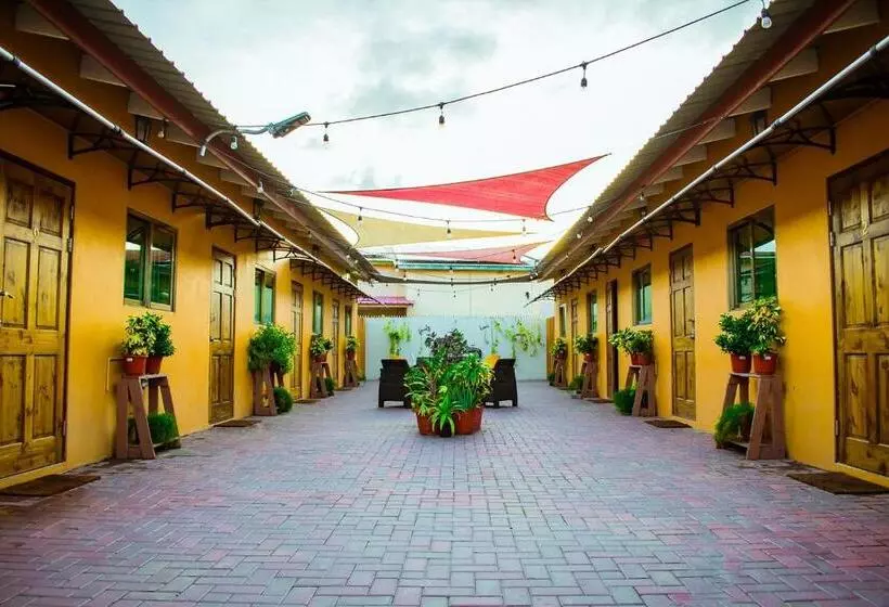 هاستل Aruba Smart Apartments