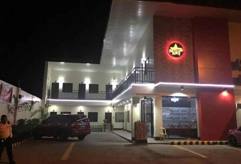 ホテル Hollywood Suites